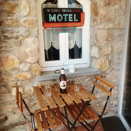 Il Casale Del Magra Guest house *